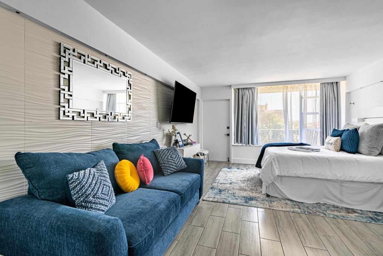 Appartamento Newly Renovated Oceanfront Studio W/ Balcony - Daytona Beach Esterno foto